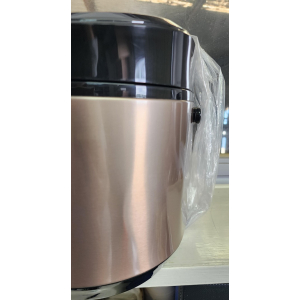 Buffalo IH Stainless Steel Smart Cooker (10 cups) - with exterior dent